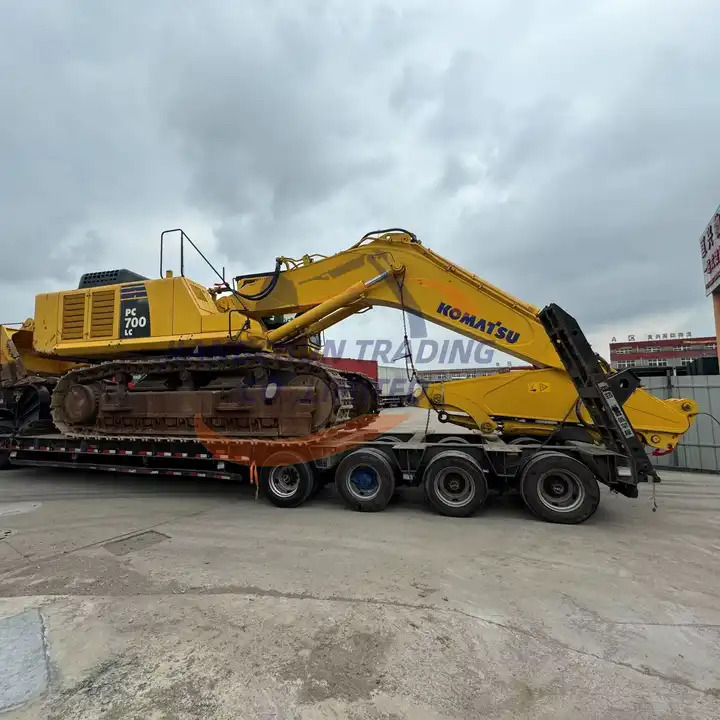Second hand nice price good condition komatsu pc650 pc600 pc700 65 ton large excavator - Bager: slika 1 Second hand nice price good condition komatsu pc650 pc600 pc700 65 ton large excavator - Bager: slika 1
