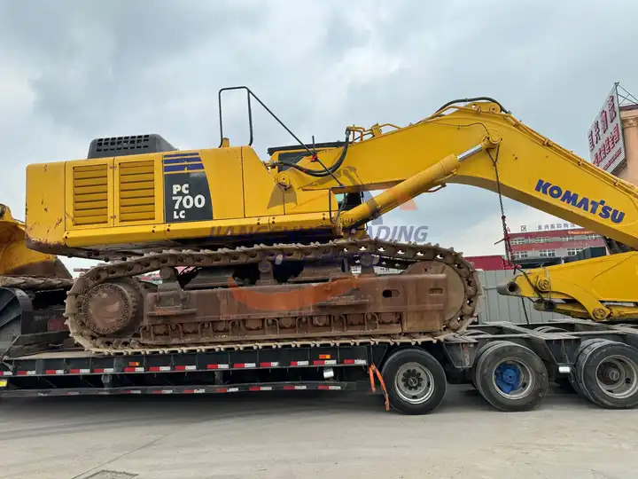 Second hand nice price good condition komatsu pc650 pc600 pc700 65 ton large excavator - Bager: slika 5 Second hand nice price good condition komatsu pc650 pc600 pc700 65 ton large excavator - Bager: slika 5