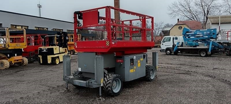 Genie GS-2669RT - 10 m, 4x4, diesel - Lift u obliku makaza: slika 3 Genie GS-2669RT - 10 m, 4x4, diesel - Lift u obliku makaza: slika 3