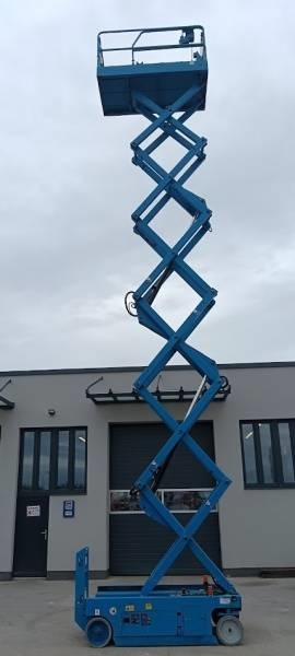 Lift u obliku makaza Genie GS4047 - 13,7m - electric: slika 8