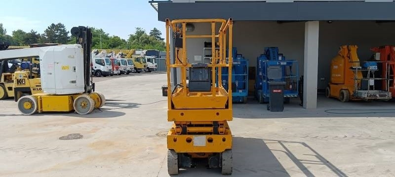 Haulotte Compact 8 - 8m, electric - Lift u obliku makaza: slika 3 Haulotte Compact 8 - 8m, electric - Lift u obliku makaza: slika 3
