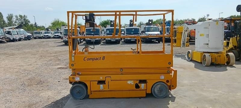 Haulotte Compact 8 - 8m, electric - Lift u obliku makaza: slika 5 Haulotte Compact 8 - 8m, electric - Lift u obliku makaza: slika 5