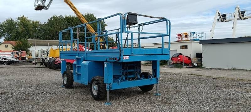 Haulotte H12SXL - 12m, 4x4, diesel - Lift u obliku makaza: slika 1 Haulotte H12SXL - 12m, 4x4, diesel - Lift u obliku makaza: slika 1