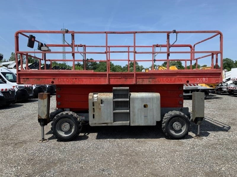 Haulotte H15SXL - 15m, 4x4, diesel - Lift u obliku makaza: slika 5 Haulotte H15SXL - 15m, 4x4, diesel - Lift u obliku makaza: slika 5