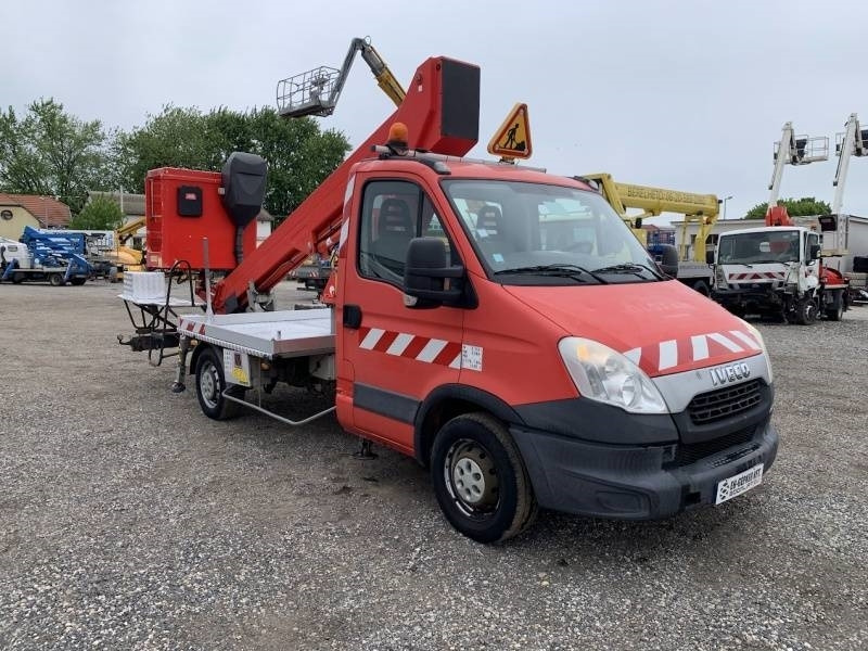 Iveco Daily GSR E179T - 17,1m - 200 kg - Vazdušna platforma montirana na kamion: slika 1 Iveco Daily GSR E179T - 17,1m - 200 kg - Vazdušna platforma montirana na kamion: slika 1