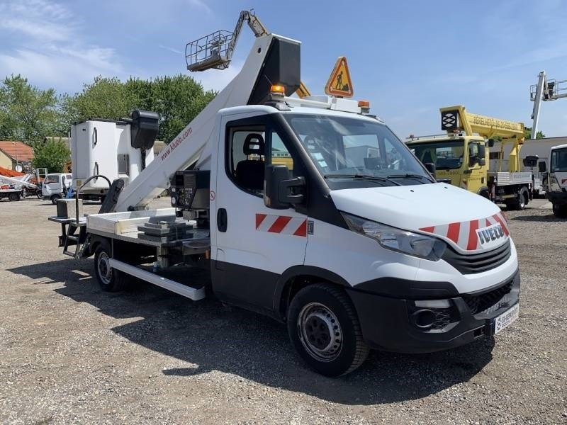 Iveco Daily Isoli VT48NEXS - 16 m, 250 kg - Vazdušna platforma montirana na kamion: slika 1 Iveco Daily Isoli VT48NEXS - 16 m, 250 kg - Vazdušna platforma montirana na kamion: slika 1