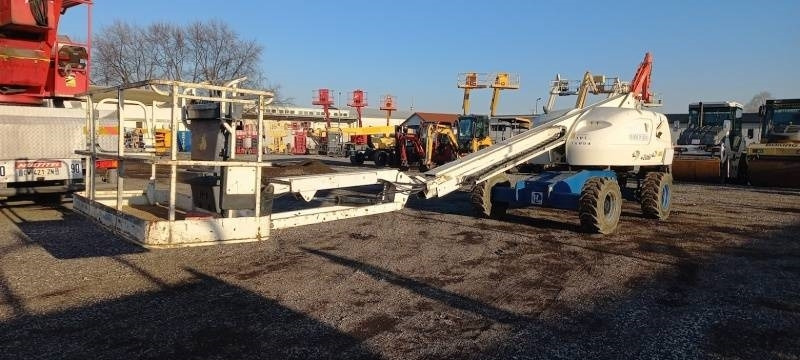 JLG 460SJ - 16,09 m, 230 kg, 4x4 - Zglobna platforma: slika 2 JLG 460SJ - 16,09 m, 230 kg, 4x4 - Zglobna platforma: slika 2