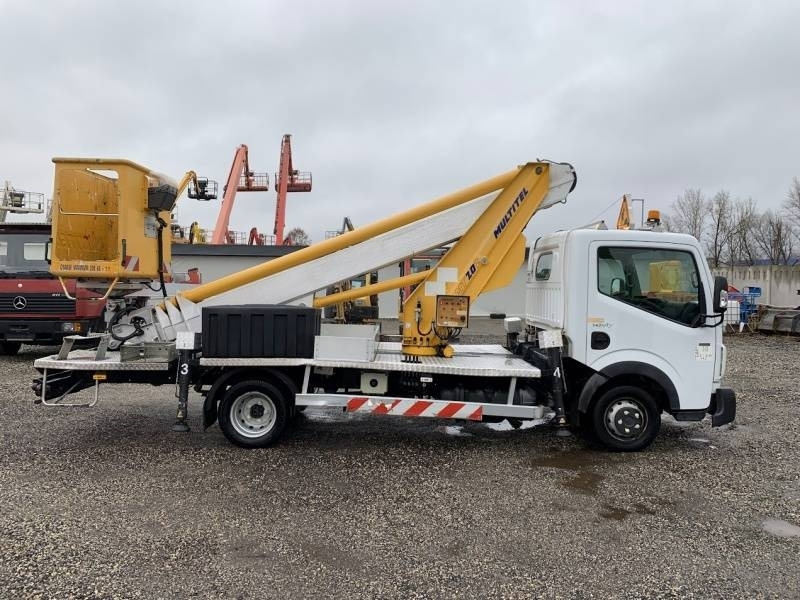 Renault Maxity Multitel MT202DS - 20m - 200 kg - Vazdušna platforma montirana na kamion: slika 4 Renault Maxity Multitel MT202DS - 20m - 200 kg - Vazdušna platforma montirana na kamion: slika 4