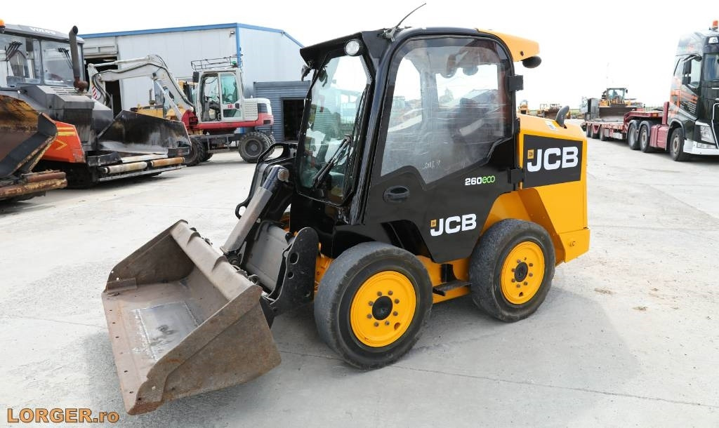 JCB 260 ECO - Mini utovarivač: slika 4 JCB 260 ECO - Mini utovarivač: slika 4