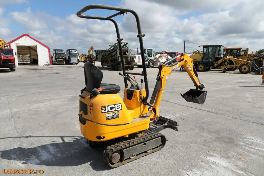 JCB 8008 CTS - Mini bager: slika 3 JCB 8008 CTS - Mini bager: slika 3