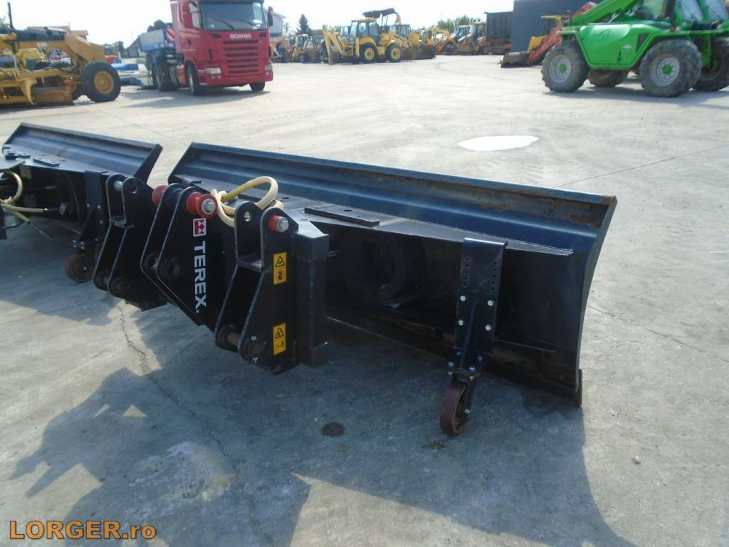 Terex 2640MM - Raonik za sneg: slika 1 Terex 2640MM - Raonik za sneg: slika 1