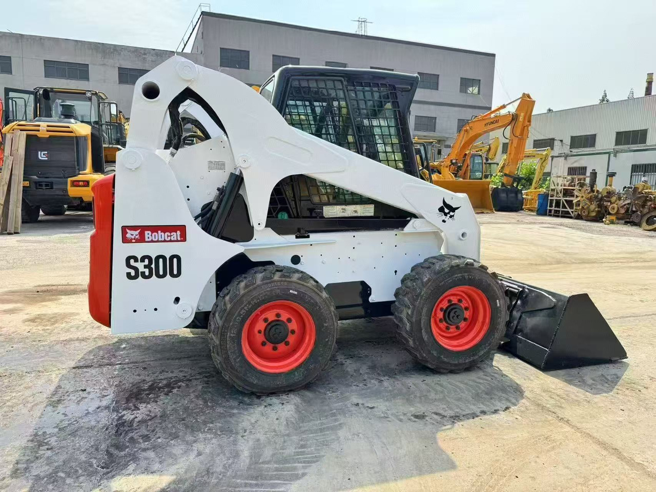 BOBCAT - Mini utovarivač: slika 5 BOBCAT - Mini utovarivač: slika 5