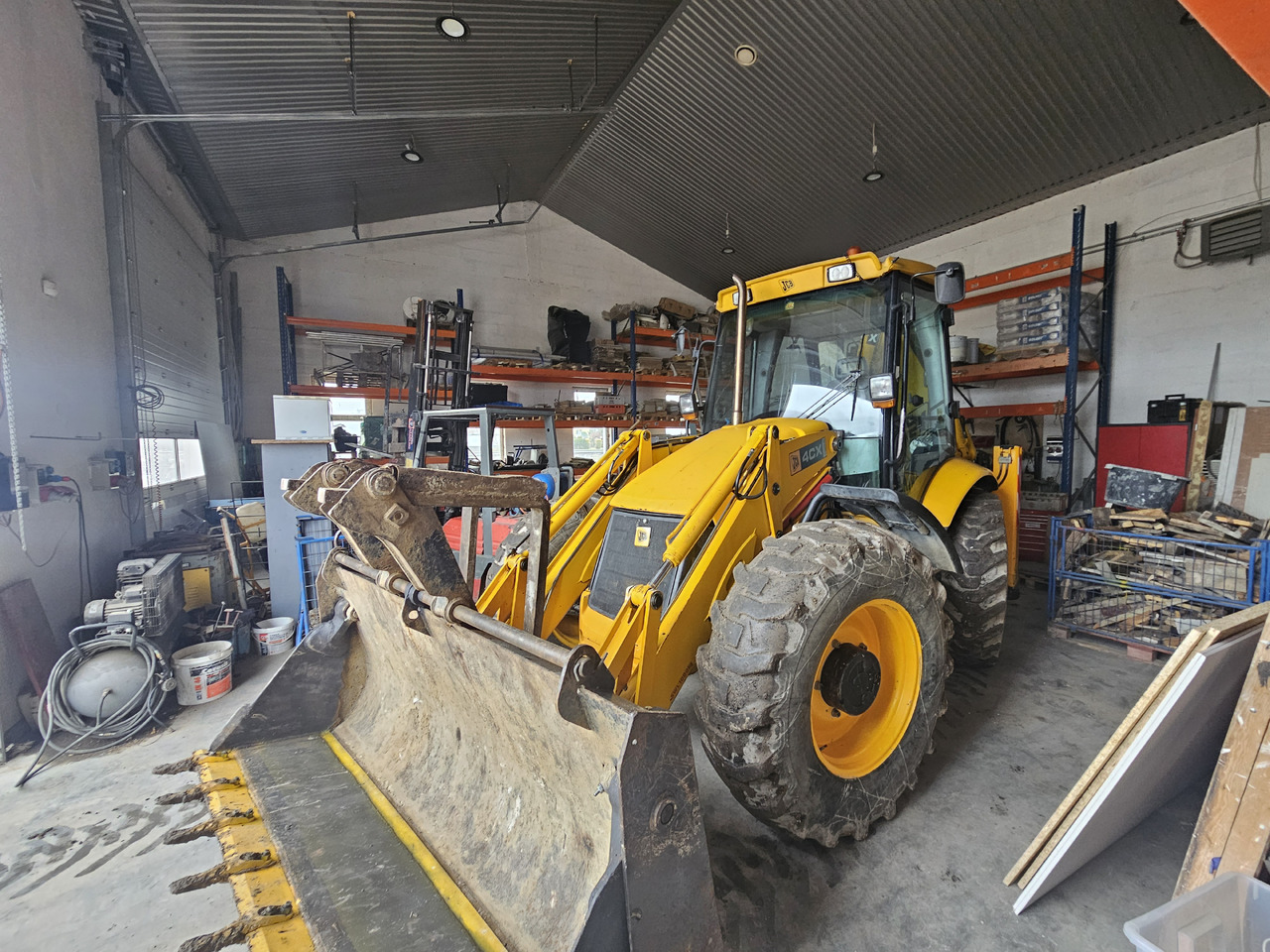 JCB 4CX - Bager utovarivač: slika 4 JCB 4CX - Bager utovarivač: slika 4