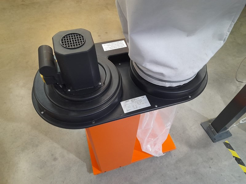 Alko Mobil 100 - Mašina za uvezivanje knjiga: slika 2 Alko Mobil 100 - Mašina za uvezivanje knjiga: slika 2