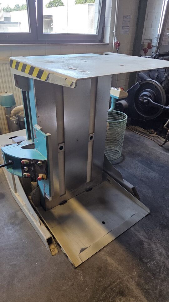 Rachner R 800 PA/R+S | 2005 - Druga mašina: slika 1 Rachner R 800 PA/R+S | 2005 - Druga mašina: slika 1