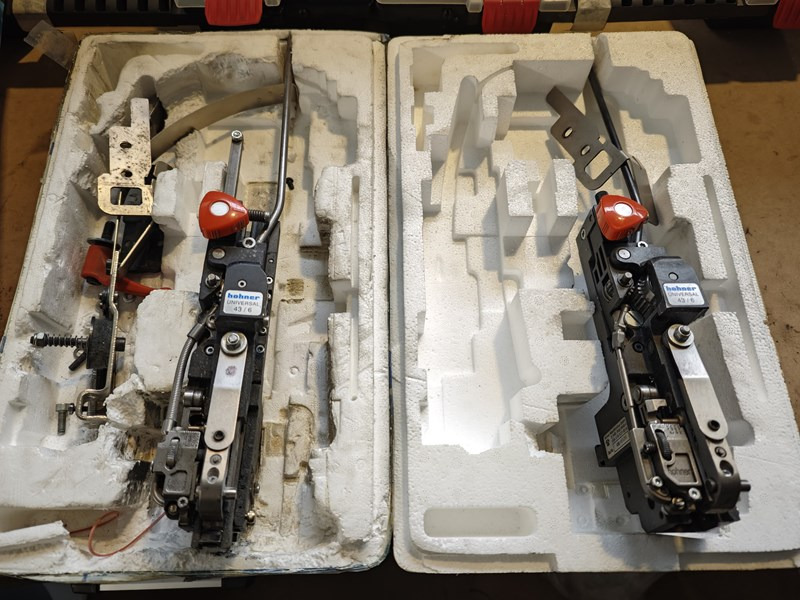 Hohner Stitching Heads 2 x 43/6 - Štamparska mašina: slika 1 Hohner Stitching Heads 2 x 43/6 - Štamparska mašina: slika 1