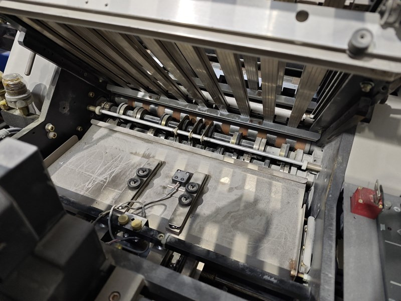 Horizon AFC-504 AKT | 2000 - Savijačica papira: slika 2 Horizon AFC-504 AKT | 2000 - Savijačica papira: slika 2