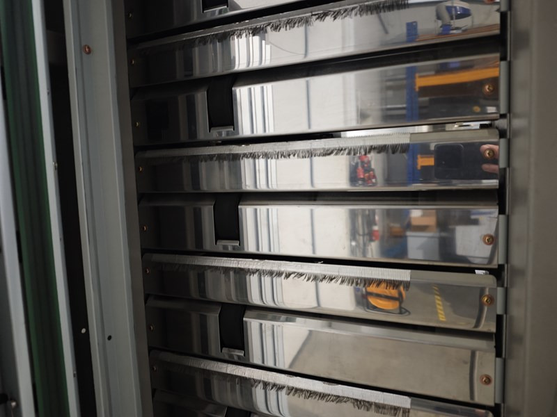 Horizon VAC-100 c | collator | 10 stations | 2005 | 1.17 mio - Štamparska mašina: slika 4 Horizon VAC-100 c | collator | 10 stations | 2005 | 1.17 mio - Štamparska mašina: slika 4