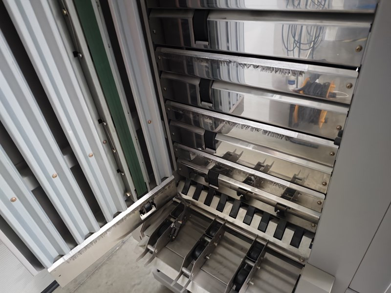 Horizon VAC-100 m | collator | 10 stations - Štamparska mašina: slika 3 Horizon VAC-100 m | collator | 10 stations - Štamparska mašina: slika 3