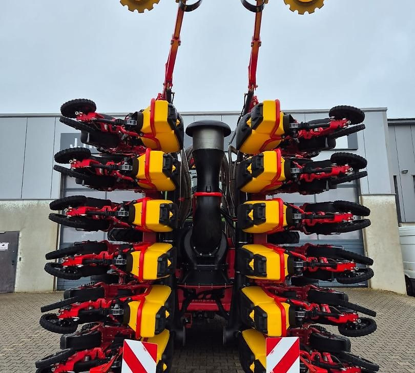 J.Reiff Sarl
Herr Stefan Neukirch - 77 Z.I in den - Mašina za preciznu setvu: slika 5 J.Reiff Sarl
Herr Stefan Neukirch - 77 Z.I in den - Mašina za preciznu setvu: slika 5