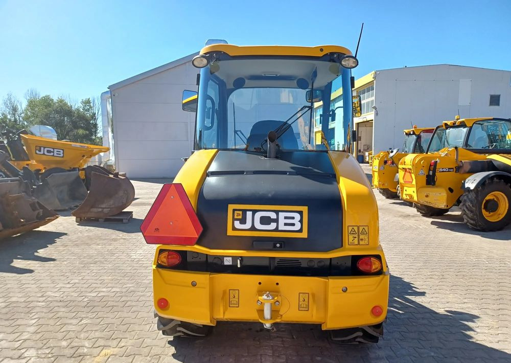 JCB 406 - Utovarivač točkaš: slika 5 JCB 406 - Utovarivač točkaš: slika 5