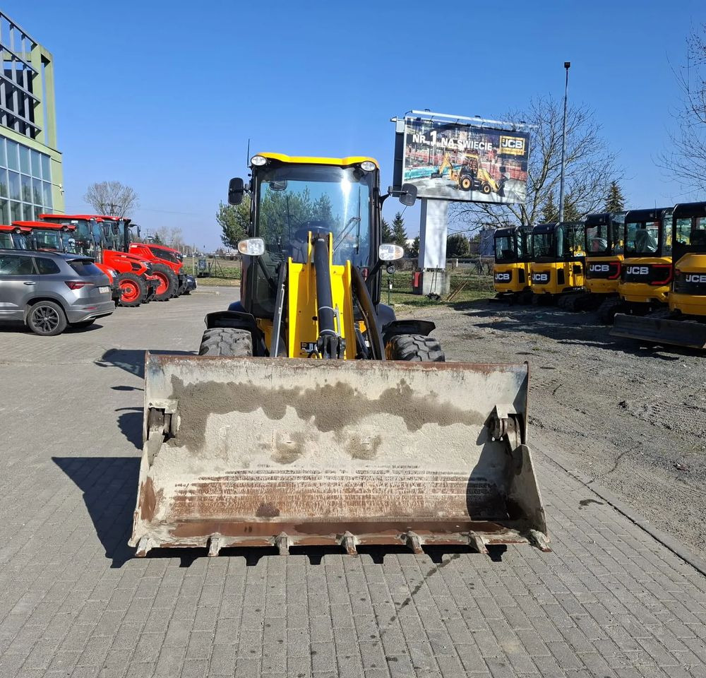 JCB 409 - Bager točkaš: slika 2 JCB 409 - Bager točkaš: slika 2