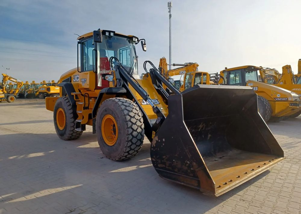 JCB 427 HT - Bager točkaš: slika 2 JCB 427 HT - Bager točkaš: slika 2