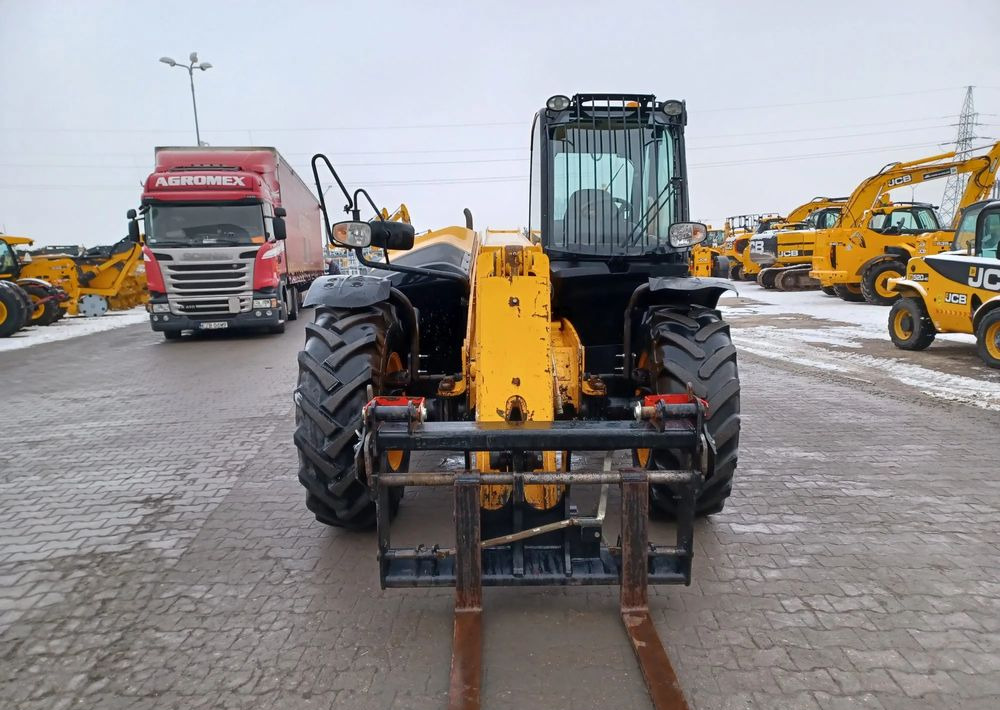 JCB 531-70 - Teleskopski upravljač: slika 3 JCB 531-70 - Teleskopski upravljač: slika 3