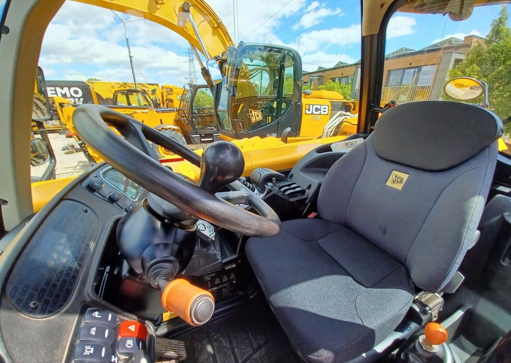 JCB 560-80 Agri Plus - Teleskopski upravljač: slika 5 JCB 560-80 Agri Plus - Teleskopski upravljač: slika 5