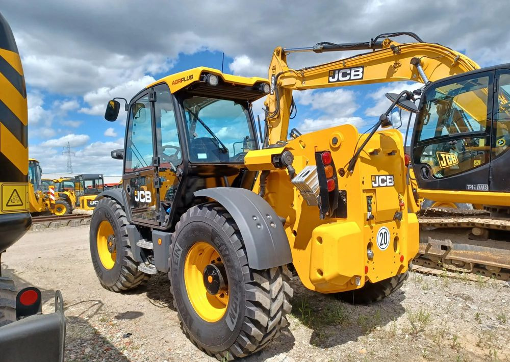 JCB 560-80 Agri Plus - Teleskopski upravljač: slika 4 JCB 560-80 Agri Plus - Teleskopski upravljač: slika 4