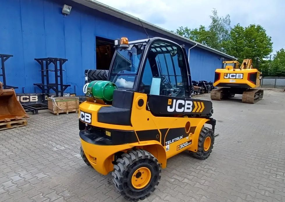 JCB TLT 30-20G 4x4 - Gasni viljuškar, Teleskopski upravljač: slika 4 JCB TLT 30-20G 4x4 - Gasni viljuškar, Teleskopski upravljač: slika 4