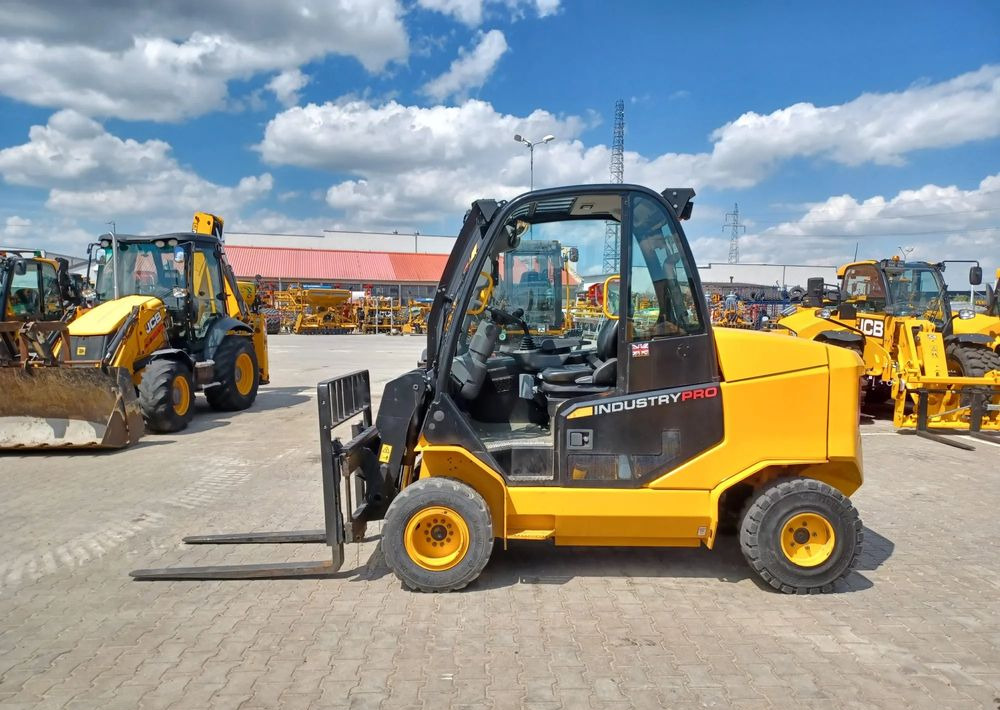 JCB TLT 35-26D - Teleskopski upravljač, Viljuškar: slika 3 JCB TLT 35-26D - Teleskopski upravljač, Viljuškar: slika 3