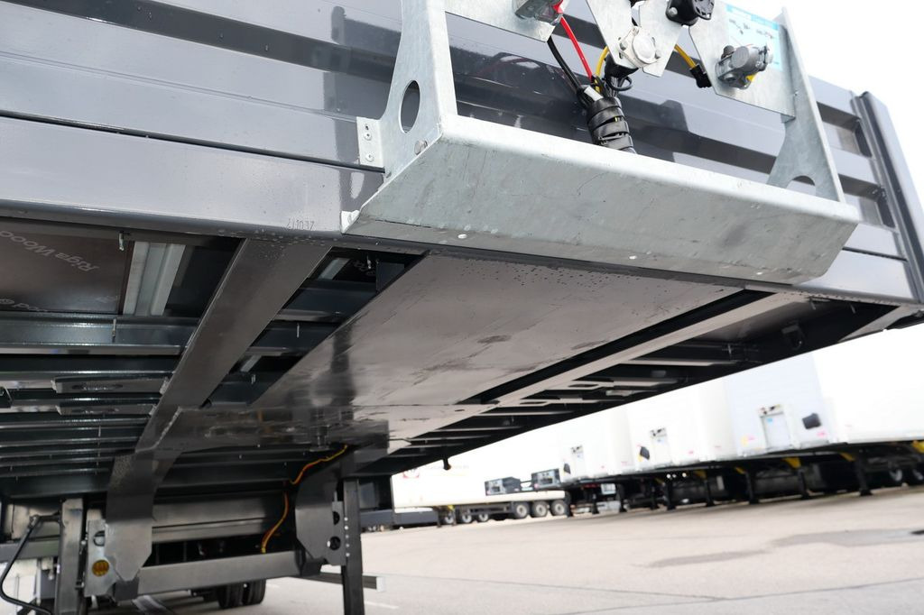 Niska poluprikolica za prevoz novi Kässbohrer K.SPJ3 / JUMBO PLATTFORM / BPW /LIFT/ CONTAINER: slika 11