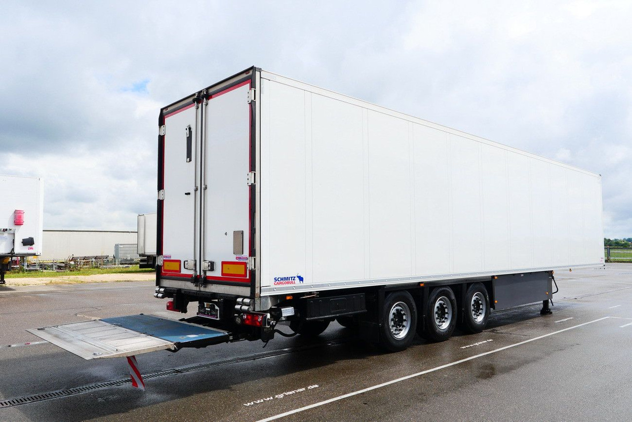 Poluprikolica sa zatvorenim sandukom Schmitz Cargobull SKO 24/ LBW 2000 kg /BLUMEN FP 45 / TK TKM / DS: slika 24