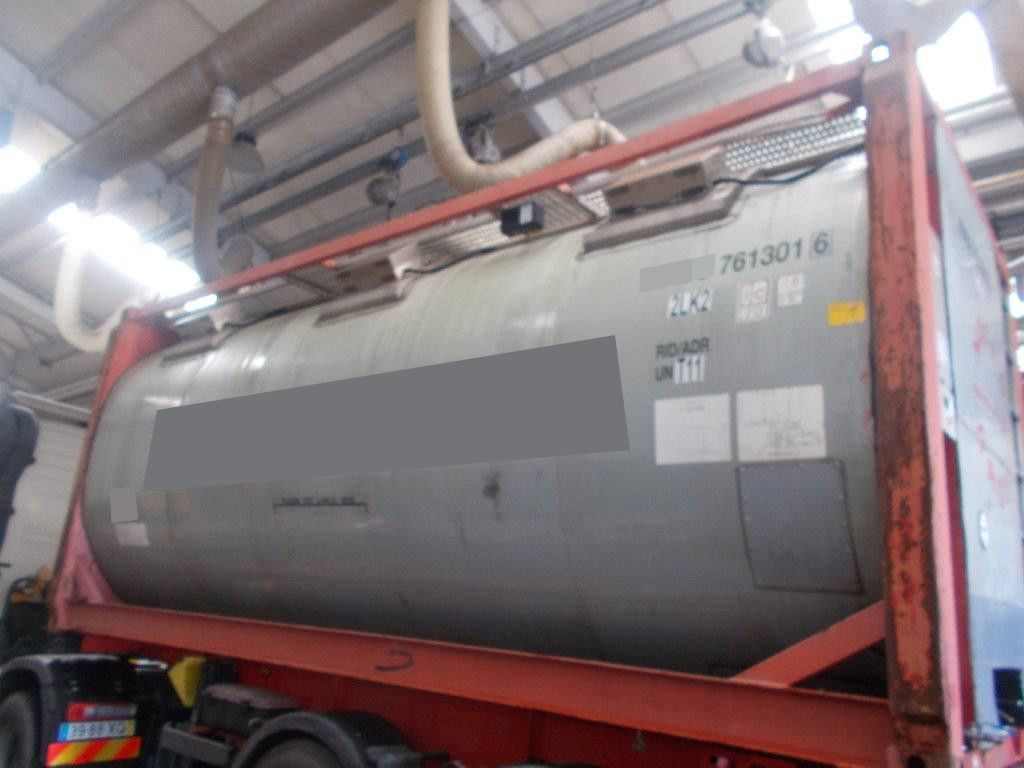 26.000 Liter V4A Vollrahmen 2 x Laufsteg - Poluprikolica cisterna: slika 1 26.000 Liter V4A Vollrahmen 2 x Laufsteg - Poluprikolica cisterna: slika 1