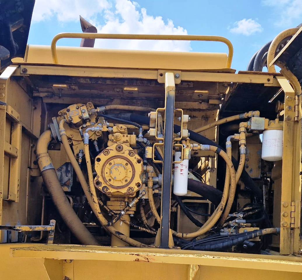 Bager guseničar Caterpillar 350L: slika 10