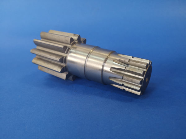 010230A Wałek silnika obrotu Hanix, Schaeff HR4 - Motor okretanja za Građevinska mašina: slika 1 010230A Wałek silnika obrotu Hanix, Schaeff HR4 - Motor okretanja za Građevinska mašina: slika 1