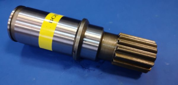 020280A Wałek silnika jazdy – Bobcat 453 - Hidraulični motor za Građevinska mašina: slika 1 020280A Wałek silnika jazdy – Bobcat 453 - Hidraulični motor za Građevinska mašina: slika 1