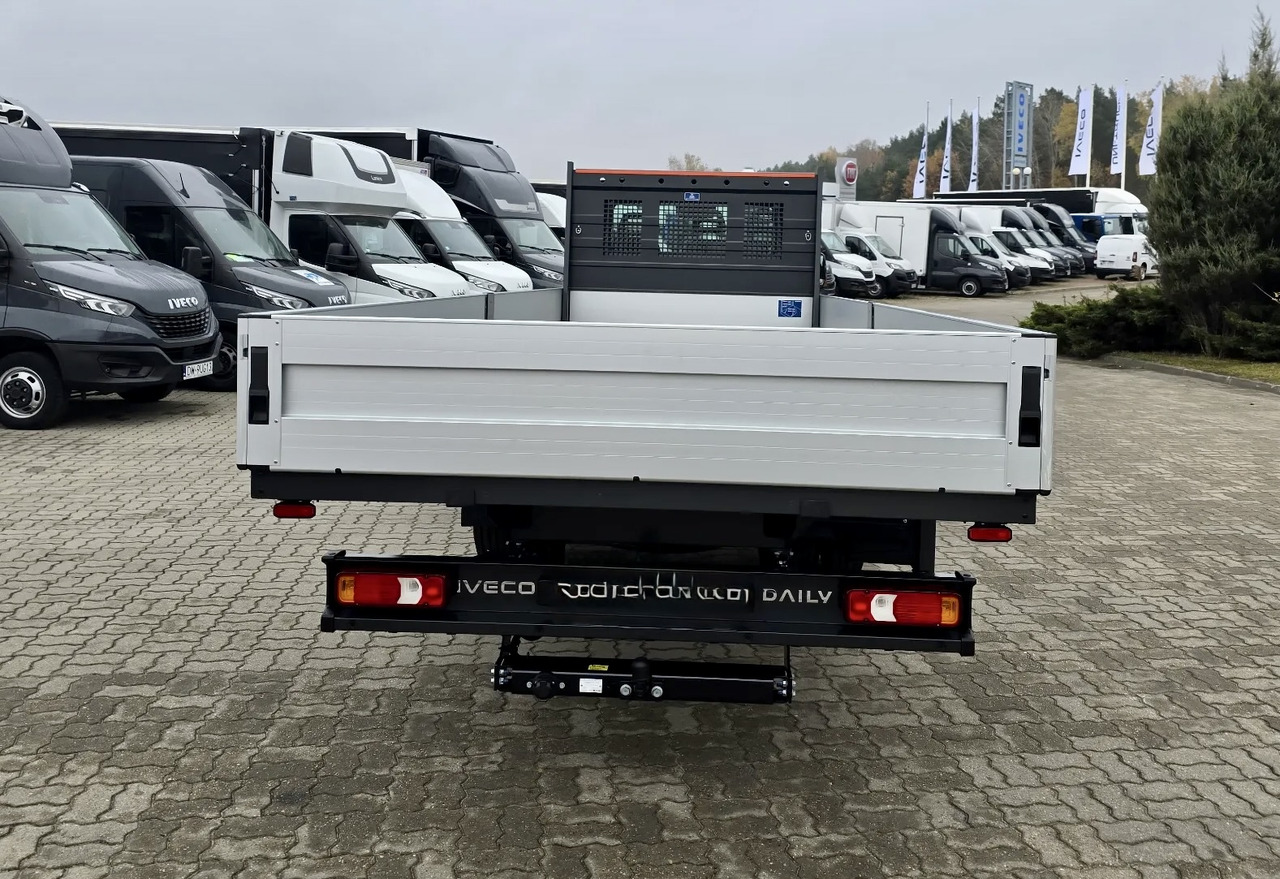 Iveco Daily 50C18 Pritsche 6.1 m - Dostavno vozilo sa otvorenom sandukom: slika 4 Iveco Daily 50C18 Pritsche 6.1 m - Dostavno vozilo sa otvorenom sandukom: slika 4