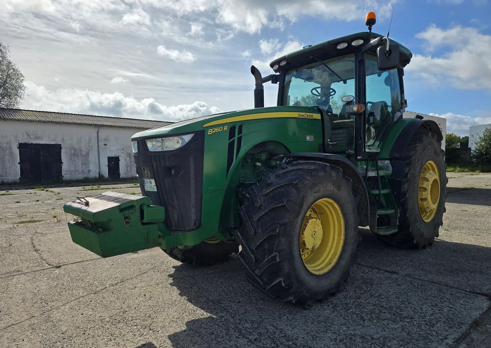 John Deere 8260R - Traktor: slika 3 John Deere 8260R - Traktor: slika 3