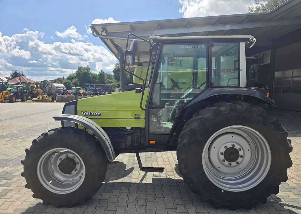 Valtra 800 - Traktor: slika 4 Valtra 800 - Traktor: slika 4