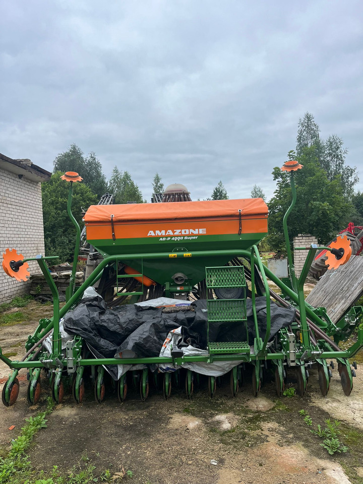 AMAZONE AD-P 4000 Super - Kombinovana mašina za setvu: slika 1 AMAZONE AD-P 4000 Super - Kombinovana mašina za setvu: slika 1