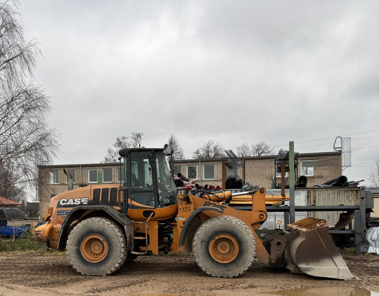 CASE 821E - Utovarivač točkaš: slika 2 CASE 821E - Utovarivač točkaš: slika 2