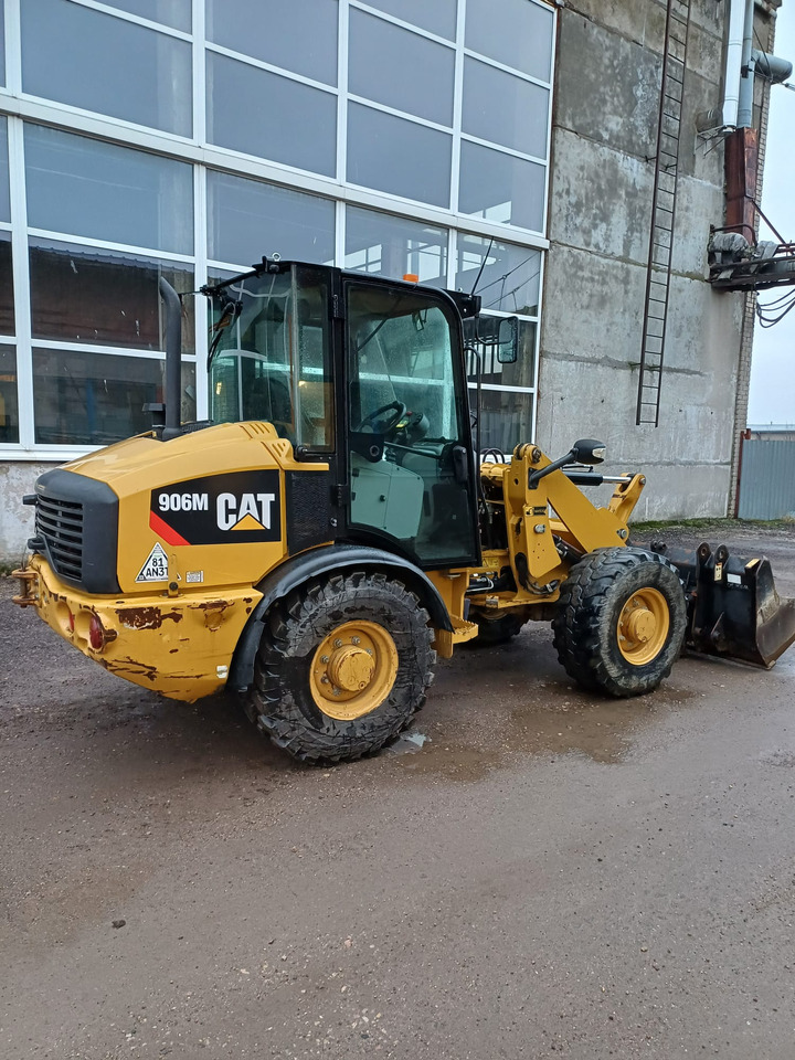 CATERPILLAR 906M - Bager utovarivač: slika 1 CATERPILLAR 906M - Bager utovarivač: slika 1
