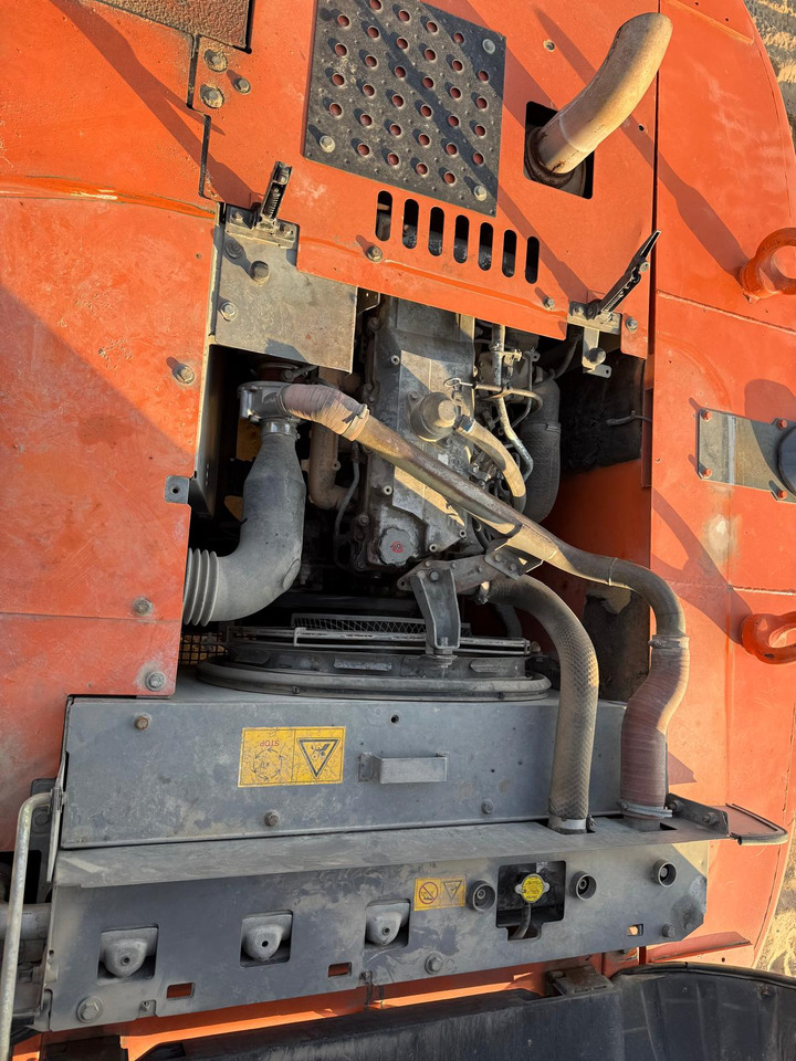 HITACHI ZX250LC-3 - Bager guseničar: slika 4 HITACHI ZX250LC-3 - Bager guseničar: slika 4