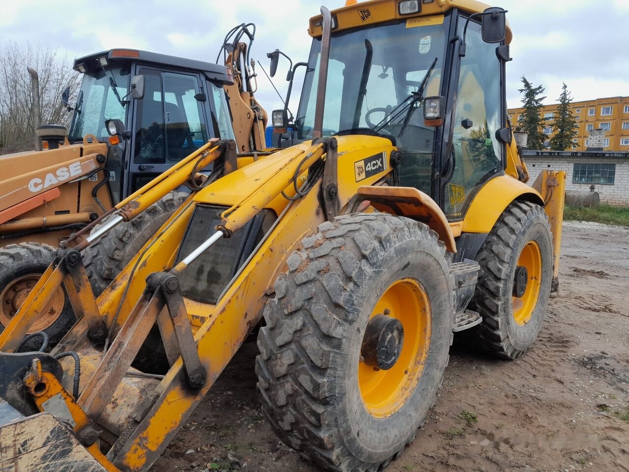 JCB 4CX - Bager utovarivač: slika 1 JCB 4CX - Bager utovarivač: slika 1