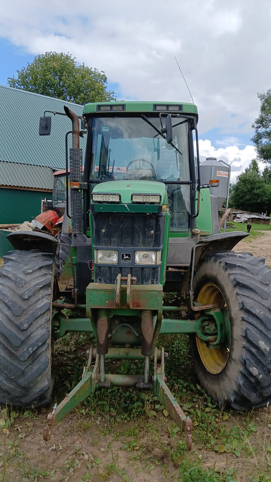 JOHN DEERE 7800 - Traktor: slika 4 JOHN DEERE 7800 - Traktor: slika 4