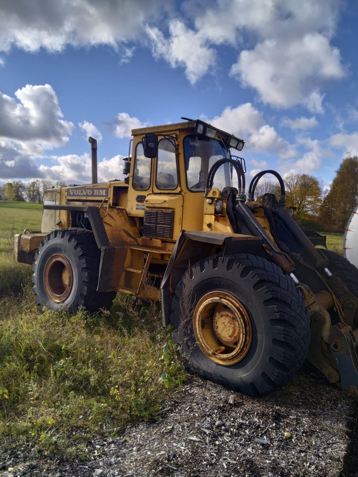 VOLVO L120 - Utovarivač točkaš: slika 2 VOLVO L120 - Utovarivač točkaš: slika 2
