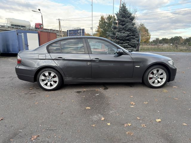 BMW 318 Baureihe 3 Lim. 318i - Limuzina: slika 5 BMW 318 Baureihe 3 Lim. 318i - Limuzina: slika 5