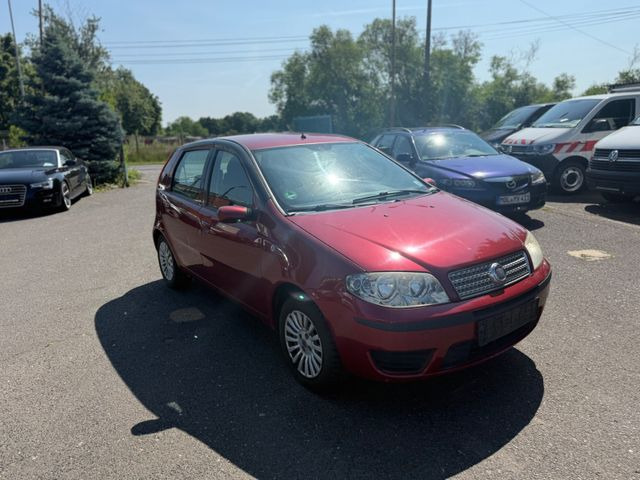 Fiat Punto Aktueller HU Motorschaden - Limuzina: slika 2 Fiat Punto Aktueller HU Motorschaden - Limuzina: slika 2